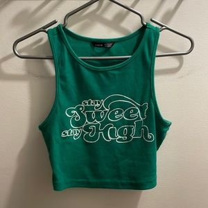 Basic green crop top
